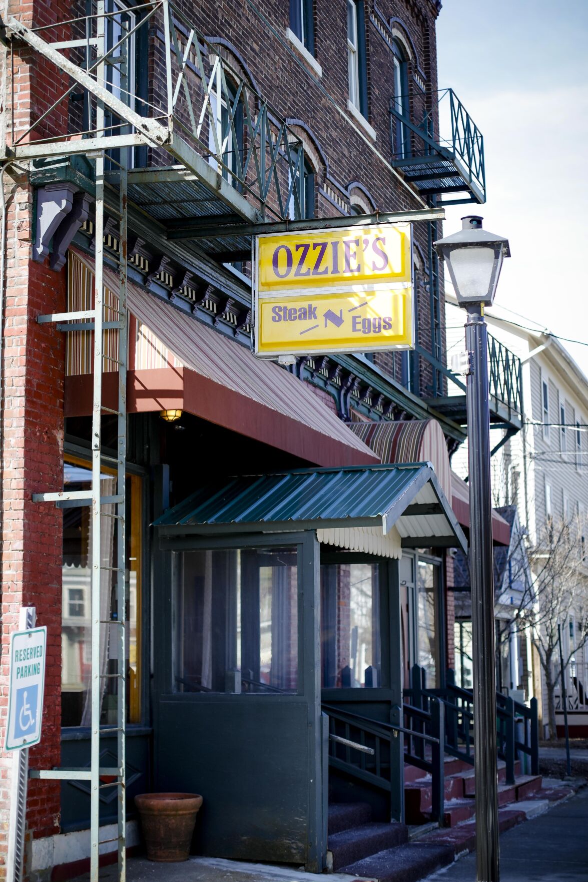 Ozzie's Steak & Eggs